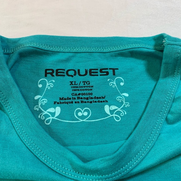 New long sleeve tee. L - Picture 2 of 8